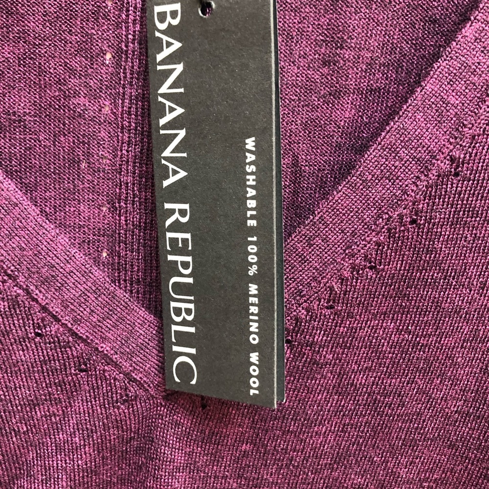 Banana Republic women’s merino wool vneck sweater size l - Picture 3 of 6